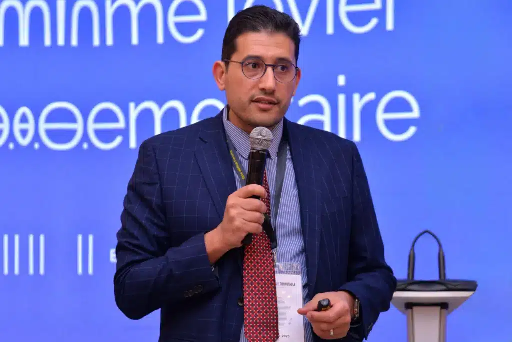 Vneuron façonne l’avenir de la conformité augmentée grâce à l’intelligence artificielle